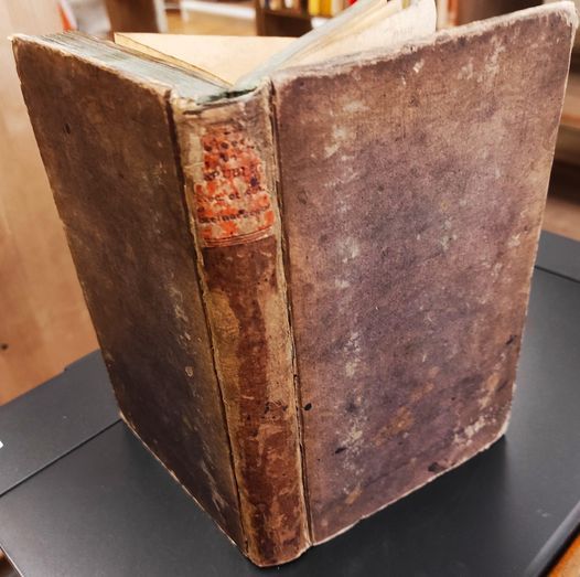  M. Tulli Ciceronis De republica quae in codice Vaticano supersunt cum Angeli Maii praefatione integra, scholiis et adnotationibus selectis; it. specimine palimpsesti Vaticani. Recensuit et compluribus in locis emendauit Ferdinandus Steinackerus. Accedit epistola Godofredi Hermann