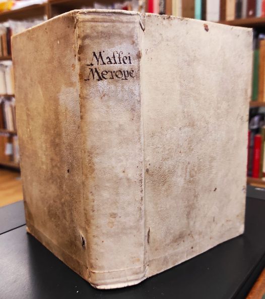 La Merope tragedia del signor marchese Scipione Maffei giusta la prima edizione di Modena del 1713. e di quella di Venezia del 1747. Con le varie lezioni tratte dalle due ultime edizioni di Verona, e con alcune operette, colle quali si critica, si difende, e s'illustra la detta tragedia, compilate e raccolte per d. Vincenzo Cavallucci
