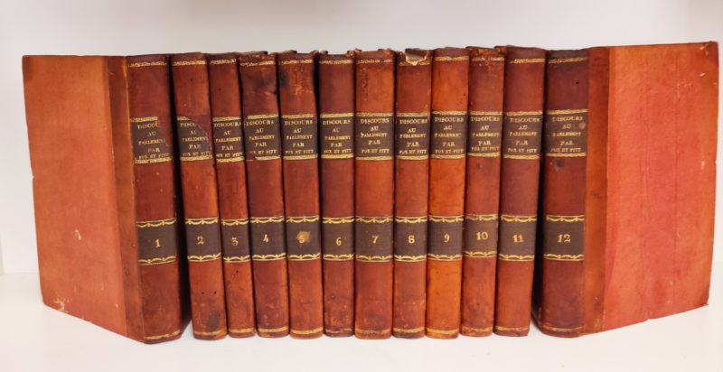 Recueil de discours prononces au Parlement d'Angleterre, par J.-C. Fox et W. Pitt, traduit de l'anglais et publie par mm. H. de J .. et L.P. de Jussieu .. avec portraits. Volumi 1-12