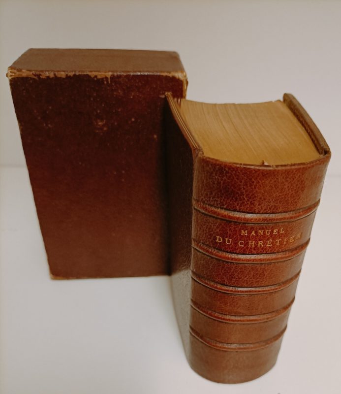 Manuel du ChrÃ©tien contenant les Psaumes. Le nouveauTestament, l'Imitation, la Messe et les Vepres. Traduction franÃ§aise par le RP Lallemant. Edizione Diamant.