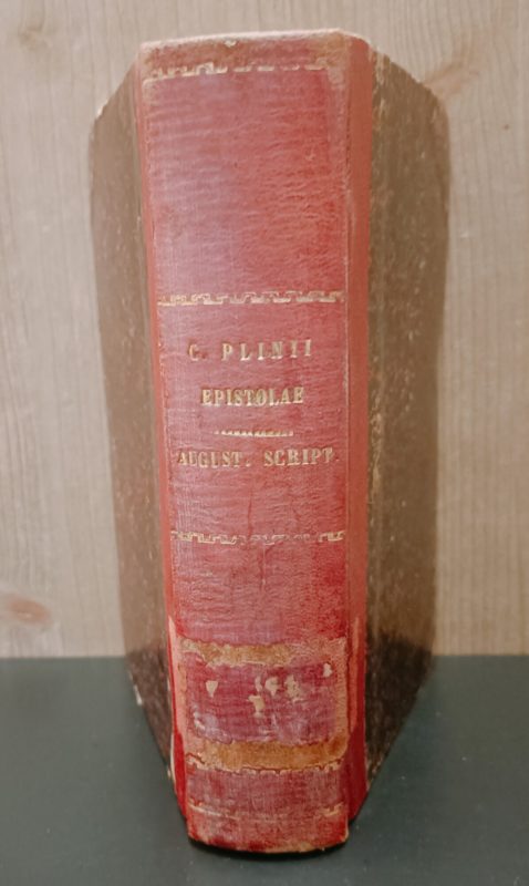 C. Plinii Caecilii Secundi Epistolarum libri X et Panegyricus ex recensione C. H. Weise. Unito a : Scriptores historiae augustae : Aelius Spartianus, Vulcatius Gallicanus, Iulius Capitolinus, Trebellius Pollio, Aelius Lampridius, Flavius Vopiscus a cura di Thomas Vallarius, Augustae Taurinorum, ex Officina Regia, 1853