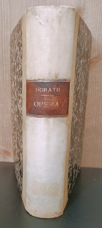 Q. Horatii Flacci Opera. Jacobus Sacchius Faventinus recensuit curavit et notis pluribus explanavit