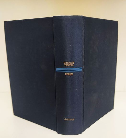 Poesie, scelta dei testi e introduzione di Luigi Baldacci ; note di Maurizio Cucchi