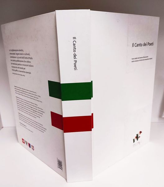 Il canto dei poeti. Versi celebri da Dante al Novecento nelle romanze e liriche dei compositori italiani. Con 2 CD