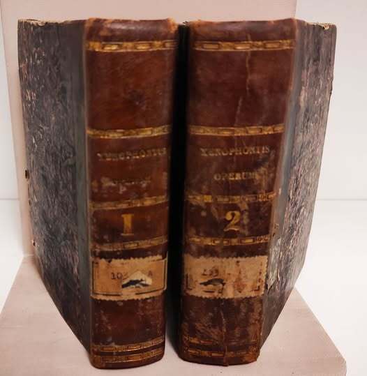 Xenophontis operum. Tomus 1: Xenophontis cyropaedia. Tomus 2: Xenophontis memorabilia. Tomus 3:  Xenophontis anabasis. Tomus 4: Xenophontis historia greca. Nova ed. stereotypa