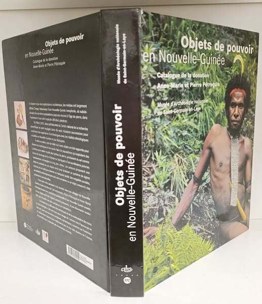 Objets de pouvoir en Nouvelle-Guin??e: Approche ethnoarch??ologique d'un syst??me de signes sociaux