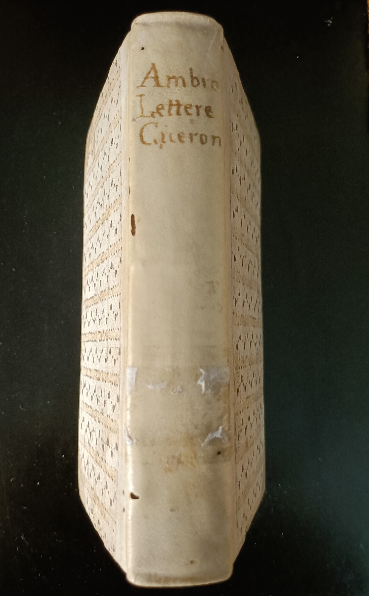 Le lettere scelte di M. Tullio Cicerone tradotte nell'italiano dall'abate Antonio Ambrogi