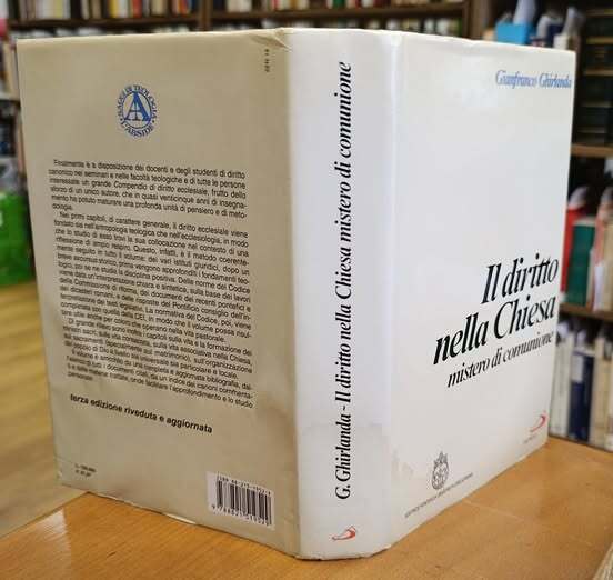 Il diritto nella Chiesa, mistero di comunione. Compendio di diritto ecclesiastico